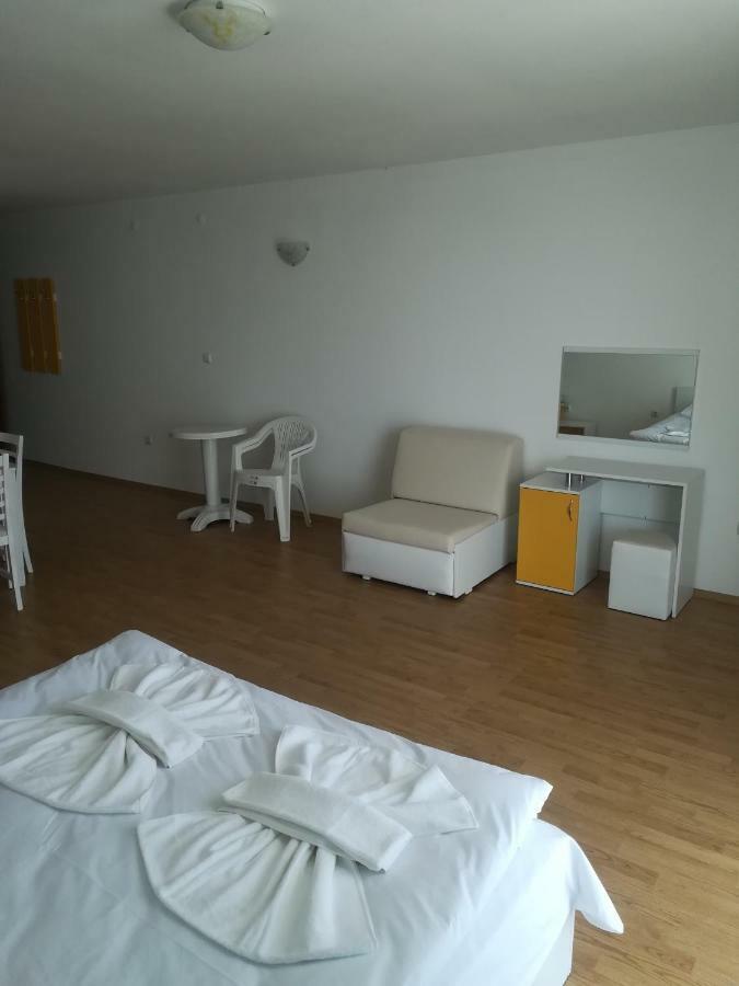 Apartment Rutland Ravda Exteriör bild